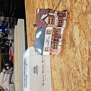 Department 56 Heritage village collection christmas house the old curiosity shop